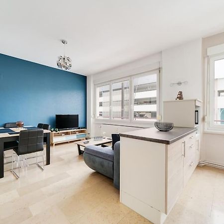 Superbe Appartement A Une Minute A Pied De La Gare Epinal Exterior photo